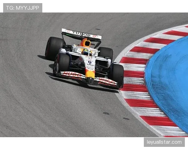 红牛车队官宣：哈贾尔2026年取代角田裕毅搭档维斯塔潘