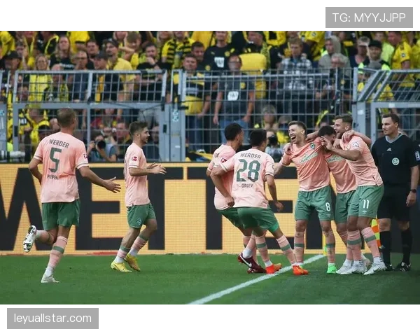 勒沃库森替补卡尔布雷思补时破门，攻入个人德甲首秀进球