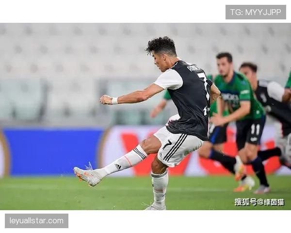 深度:新温布利大球场草皮更换工程,旨在提升国家队比赛攻防转换速度